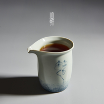 Xin Xuan Jingdezhen hand-painted blue and white porcelain road Cup Lotus ceramic male Cup Tea Tea Tea Ware antique kung fu tea set
