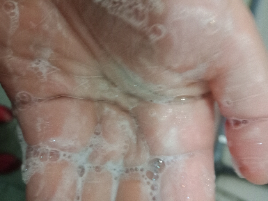平价海蓝之谜添加精华液的洗面奶么样到底好不好可以通用吗,两款产品使用评测,第5张 平价海蓝之谜添加精华液的洗面奶么样到底好不好可以通用吗,两款产品使用评测,第5张