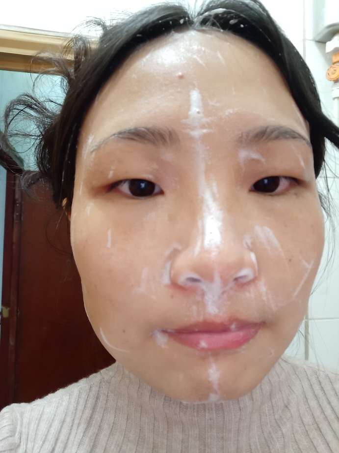 平价海蓝之谜添加精华液的洗面奶么样到底好不好可以通用吗,两款产品使用评测,第10张 平价海蓝之谜添加精华液的洗面奶么样到底好不好可以通用吗,两款产品使用评测,第10张
