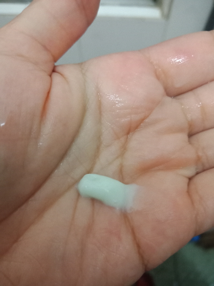 平价海蓝之谜添加精华液的洗面奶么样到底好不好可以通用吗,两款产品使用评测,第4张 平价海蓝之谜添加精华液的洗面奶么样到底好不好可以通用吗,两款产品使用评测,第4张