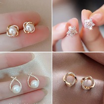 2021 New South Korea Freshwater Pearl Earrings Earrings Womens Retro Style Elegant Silver Needle Temperament Superior Sensational Ear Accessories Tide