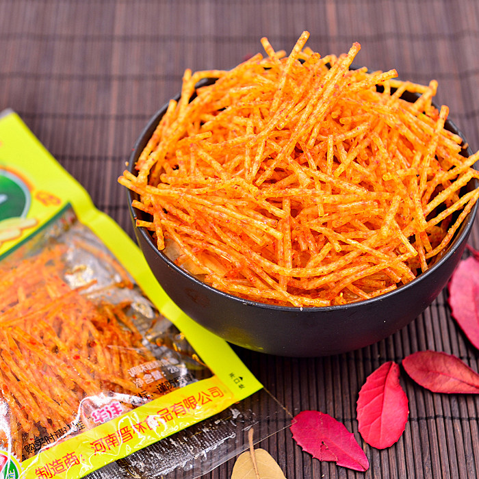 80后怀旧零食 童年怀旧小面筋零食辣丝辣片 华沣土豆丝辣条28g