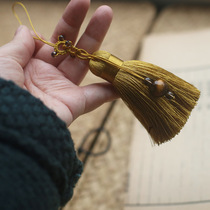 Pigs trotters handmade disc buckle brooch press placket cheongsam Hanfu with accessories Sui Shuangfu ring tassel sandalwood gold