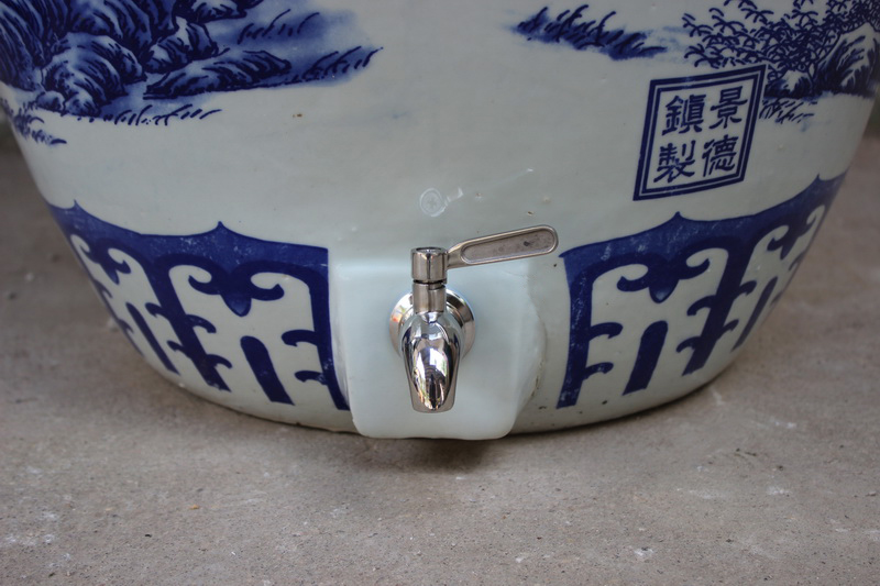 Jingdezhen ceramic jar it 100 jins blue mercifully jars wine bottle seal hip flask with a tap