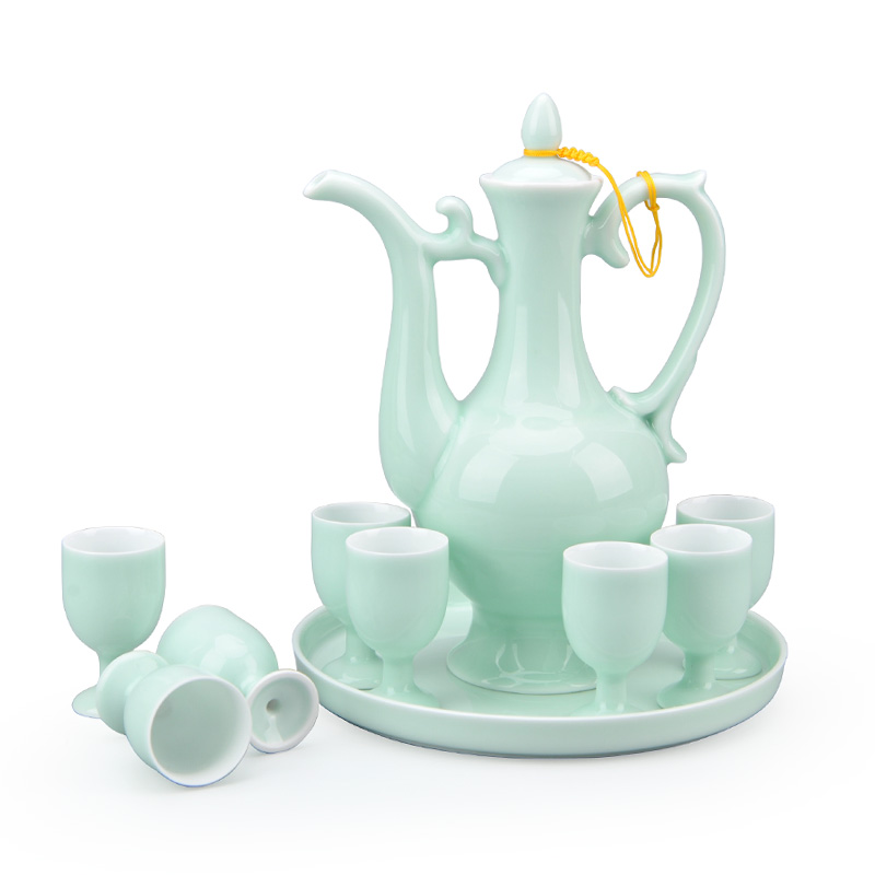 Jingdezhen ceramic wine suit household of Chinese style of archaize thin foetus shadow celadon jar of wine a small handleless wine cup wine glasses restoring ancient ways