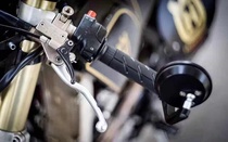 The handlebar turn signal is matched with the handlebar rearview mirror round and round handlebar end rearview mirror Universal