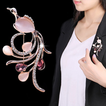 Crystal stalls new brooch female corsage trend atmospheric crystal accessories jacket pin full drill simple fashion collar pin