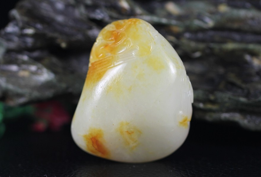 和田玉挂件龙凤呈祥 38.38克