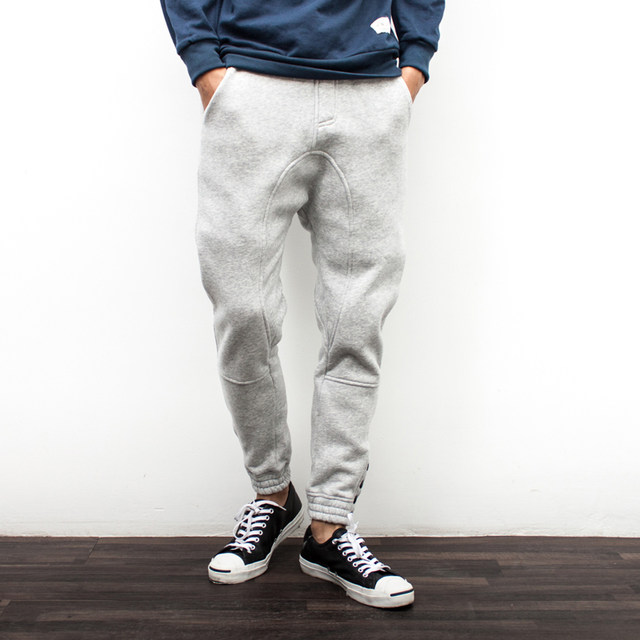 Japanese men's new three-dimensional cut-cut wear thickening plus velvet large size small footwise pants collection sports casual pants men Japanese men's new three-dimensional cut-cut wear thickening plus velvet large size small footwise pants collection sports casual pants men