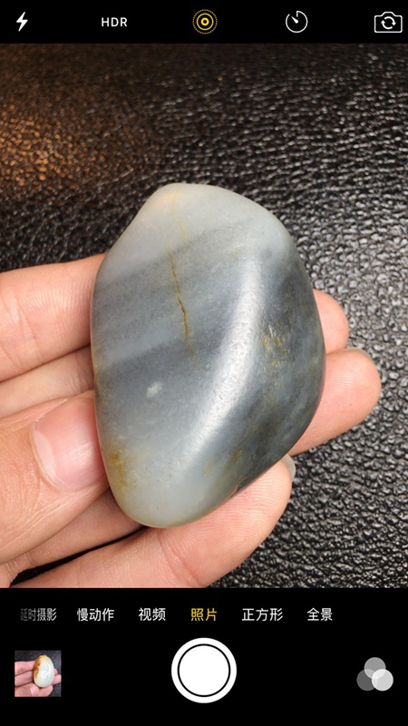 和田玉青花籽料原石97.31克