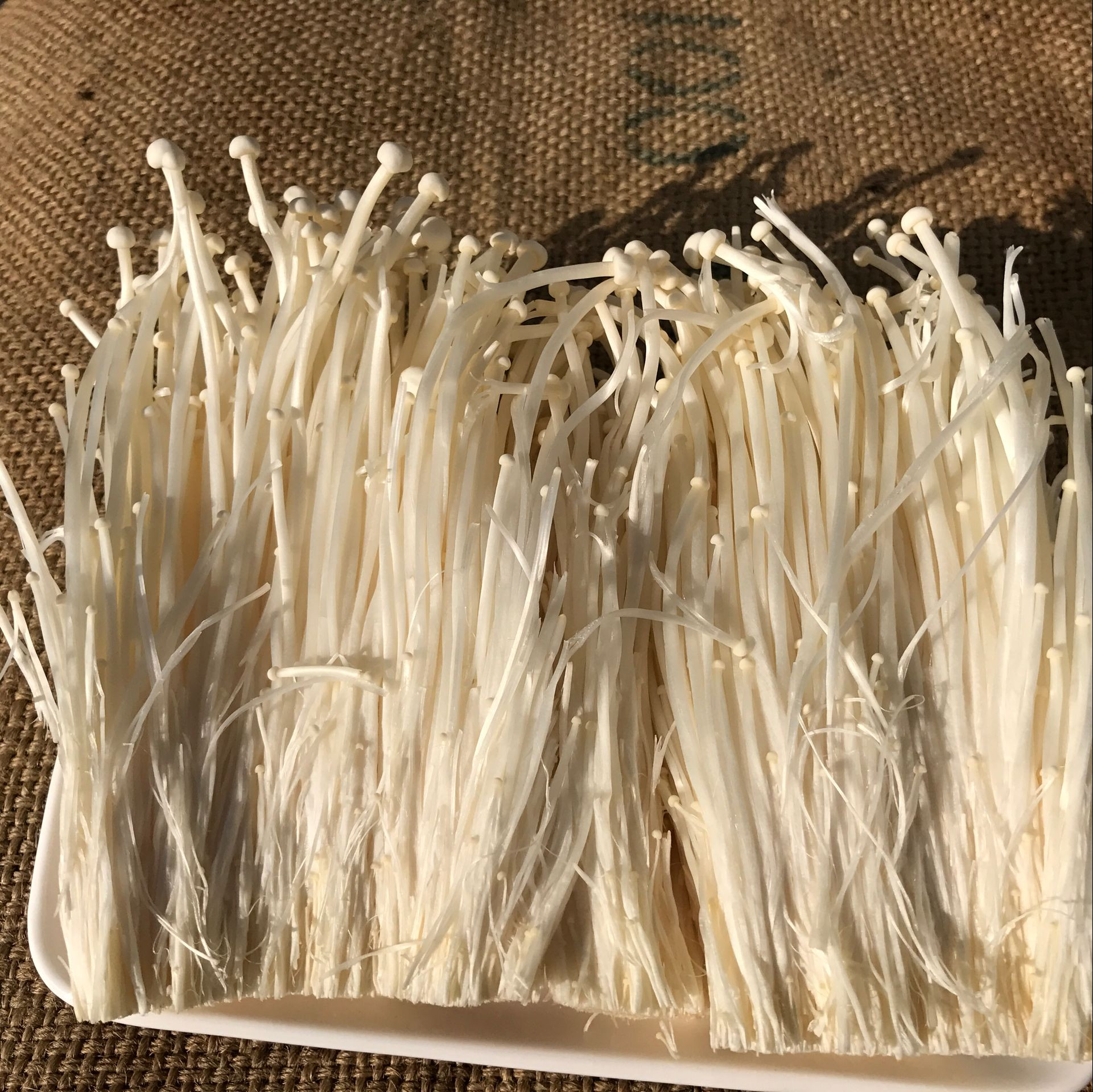 enoki mushrooms, fresh farm mushrooms, vegetables, mushrooms, hot pot ingredients, soup, stir-fry, natural fresh 300g