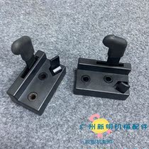 Doosan DX60 Volvo EC55 60 excavator door lock assembly Inside and outside handle lock block anti-buckle lock accessories