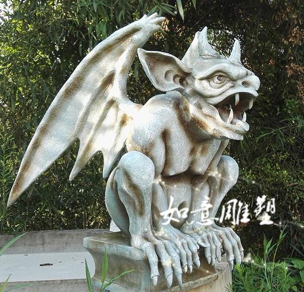 魔兽争霸石像鬼雕像