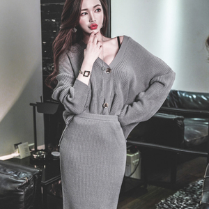 Fall 2020 new V-neck thin sweater elastic slim wrap hip Skirt Set