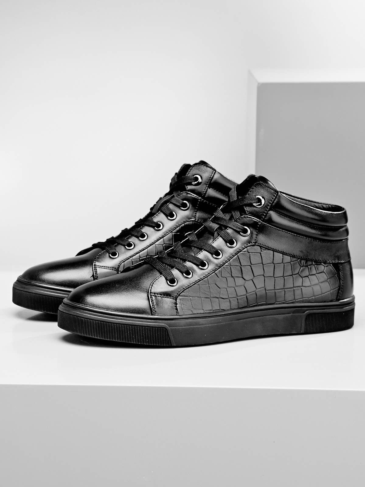 大洋洲袋鼠男鞋 时尚潮流休闲高帮鞋 3d压纹真皮休闲鞋 男 滑板鞋