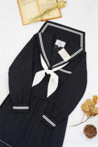 (Spot)Tsukino HOUSE thick cyanotic body white two basic winter clothes