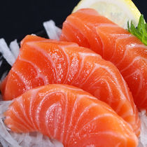 Norway imports ice fresh salmon 250g Atlantic salmon Spurs in the middle section ready-to-eat fresh with fish loin raw fish fillet