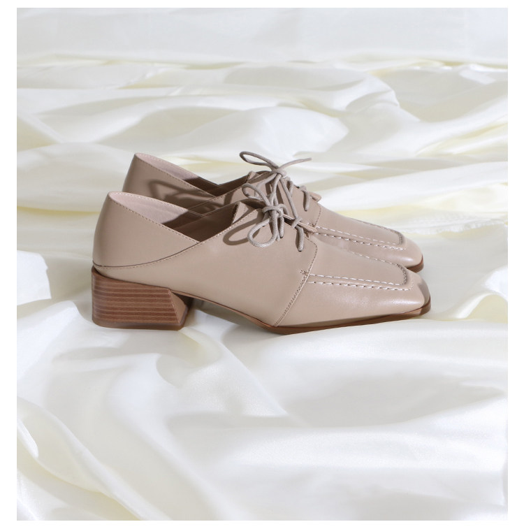 金三志莲花府邸秋季新款单鞋深口女鞋方头低跟鞋英伦风ol通勤职业工作