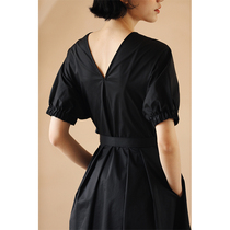 Miss Hadtooth 21 Autumn New French commuter intellectual temperament V-neck high waist bubble sleeve dress children