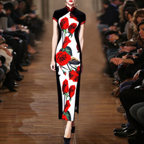 Catwalk cheongsam performance dress 2021 new female Chinese style Chinese style modified gold velvet dress long summer