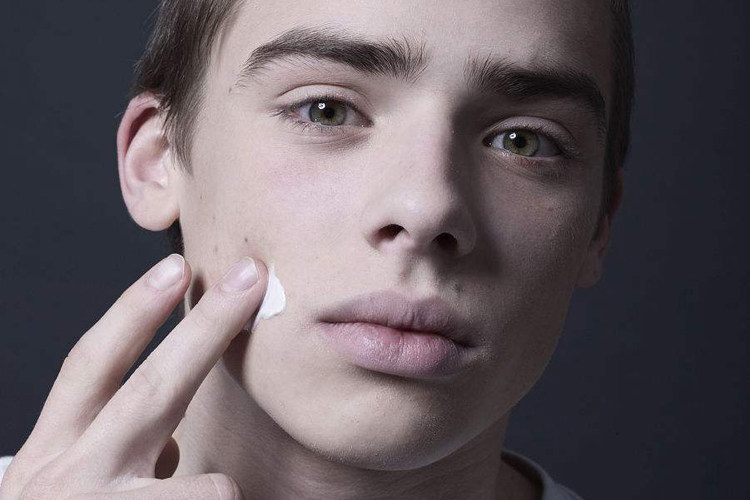 夏季脸部注意几个细节,让男士更有自信