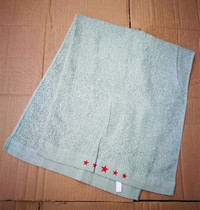 New military fans use towel beans green to sweat and sweat quickly