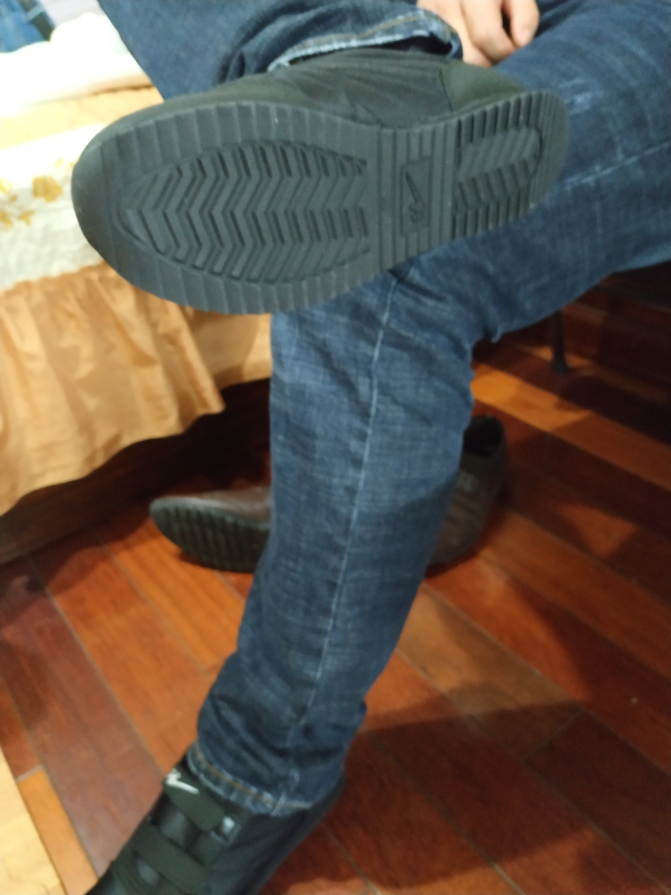 中老年防滑舒适男女款健步鞋有什么区别产品是真的吗,修正官方解答,第9张 中老年防滑舒适男女款健步鞋有什么区别产品是真的吗,修正官方解答,第9张