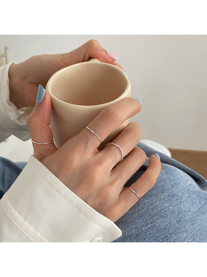 Suzyacc KR Korea Dongdaemun S925 Silver Jewelry Ins 스타일 단일 플라스틱 원 얇은 링 여성 스털링 실버 라이트 플레이트 믹스 앤 매치 Suzyacc KR Korea Dongdaemun S925 Silver Jewelry Ins 스타일 단일 플라스틱 원 얇은 링 여성 스털링 실버 라이트 플레이트 믹스 앤 매치