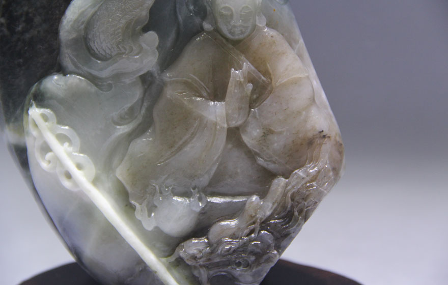 独山玉作品【降龙罗汉】摆件2250g