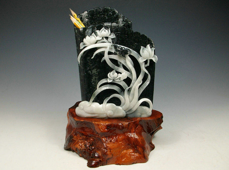 独山玉摆件【兰花笔筒】4900g