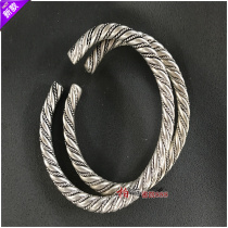 Antique antique antique old Ming and Qing Miao silver men and women costume props silverware faucet bracelet silver bracelet gift