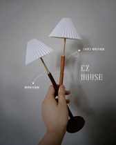 (Sold) CZHouse retro pleated floor lamp (miniature model non-real new cherry wood color)