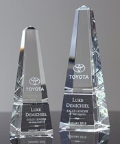 Norman Tik Original Crystal Tower Type Award for creative trophies Fancy Trophy Customised Company Zhou Yenqing Medal