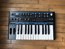 NOVATION Bass Station II analog Bass synthesizer MIDI keyboard 2