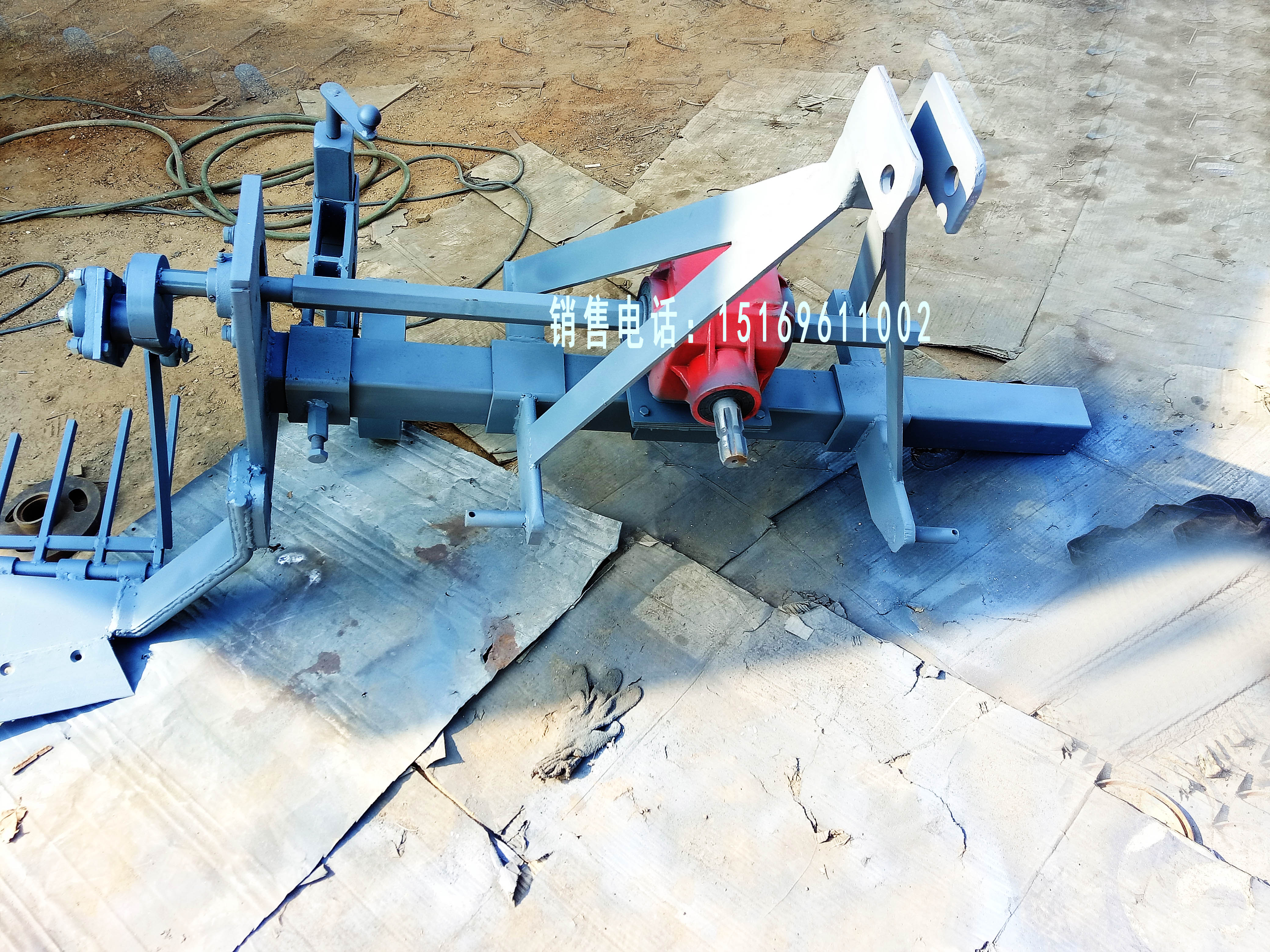 配套形式:后三点悬挂2,机器重量:120kg1,匹配机型:小拖型,大拖型大葱