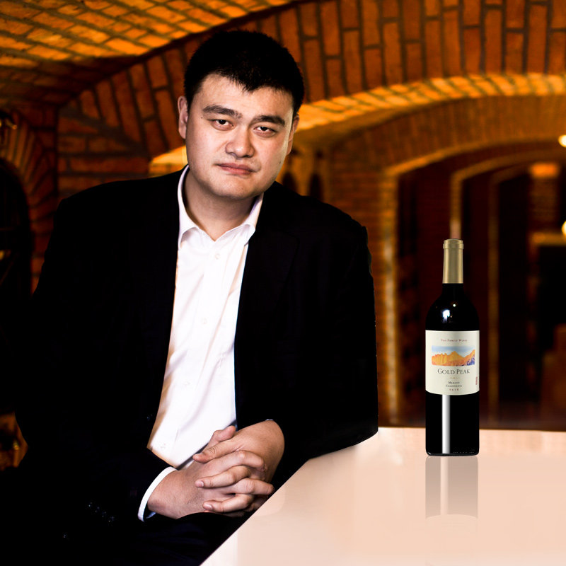 姚明红酒金峰梅洛干红葡萄酒