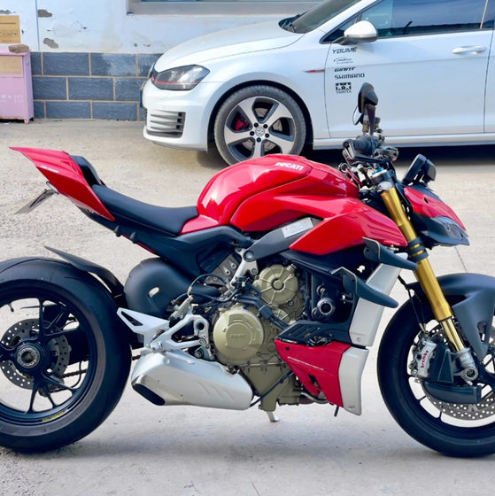 스트리트 전투기 V4 Ducati V4 V4S V2 Panigale 수정 회전 신호 통합 번호판 프레임 짧은 꼬리 스트리트 전투기 V4 Ducati V4 V4S V2 Panigale 수정 회전 신호 통합 번호판 프레임 짧은 꼬리