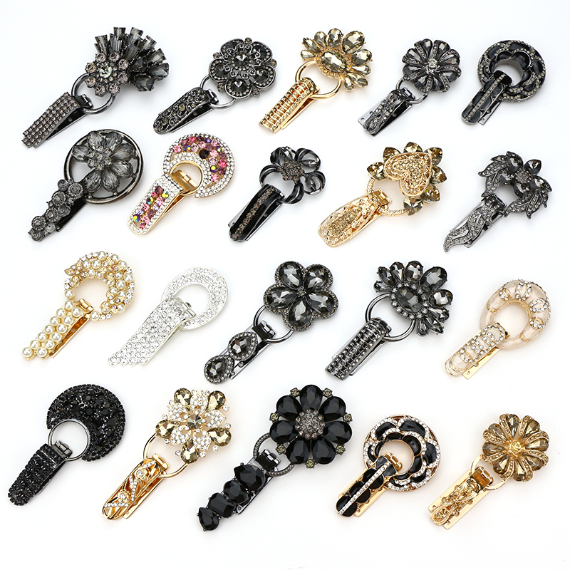 Marten Overcoats Decorative Buckle Rhinestone Luxury High-End Button Duck Mouth Buckle a Pair of Buckles Fur Clothes Diamond Button Buckle