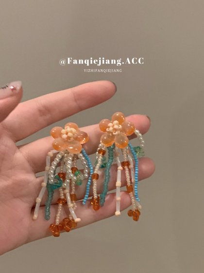 하이 엔드 디자인을 가진 여성을위한 여름 틈새 시장에 적합한 토마토 소스를 곁들인 수제 구슬 음색 하이 엔드 디자인을 가진 여성을위한 여름 틈새 시장에 적합한 토마토 소스를 곁들인 수제 구슬 음색