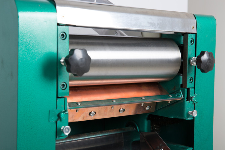 美成300型压面机商用饺子皮面条机馒头机包子皮机电动擀皮神器