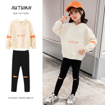 British next Kisss girl set 2020 Autumn new fashion foreign style Korean childrens sports two-piece set