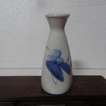 Bottle collection piece of Jingdezhen hand-drawn flower bottle hot pot bottle wine cabinet decorated wine in kind photo
