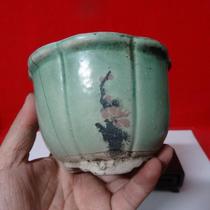 The old flower pot flower flower more meat in the 80s green glazed small flower pot household decorations in nostalgia collection of all physical photos