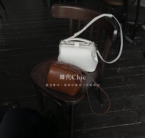 Korean local designer brand French retro handmade cowhide bag