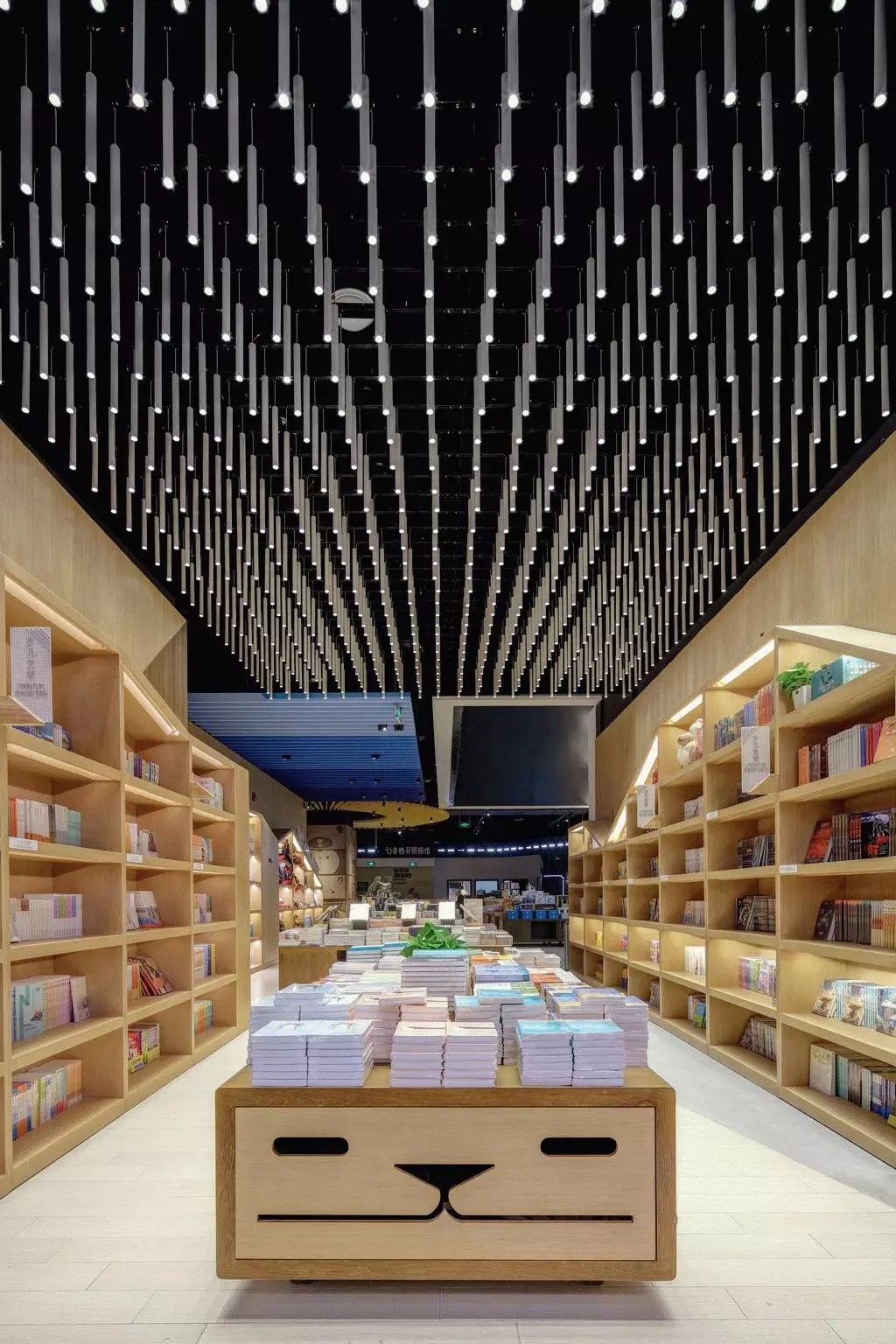 成都新开一家超格调书店,带你迈向外太空