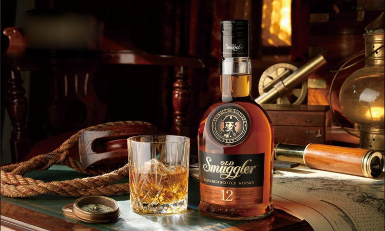 去购买  特点:百龄坛15年是专门为远东地区推出的威士忌酒款,目的是