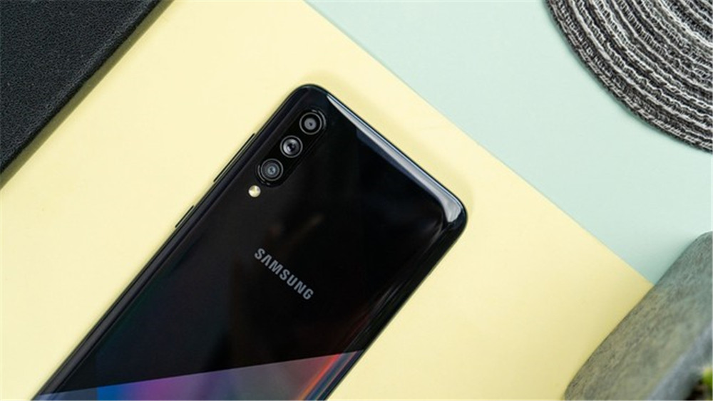 高颜值影像旗舰三星a70s上手体验