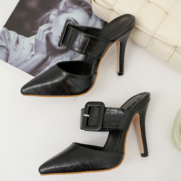 New high-heeled sandals with pointed square buckle in 2020 summer