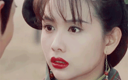 看看这双水汪汪的大眼睛! 49岁还是少女颜 为什么别人都老她冻龄?