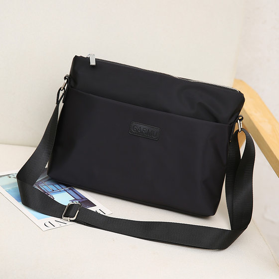 Nylon waterproof mesengers, sports men's bags business shoulder bag horizontal men's Oxford cloth casual canvas backpack Nylon waterproof mesengers, sports men's bags business shoulder bag horizontal men's Oxford cloth casual canvas backpack